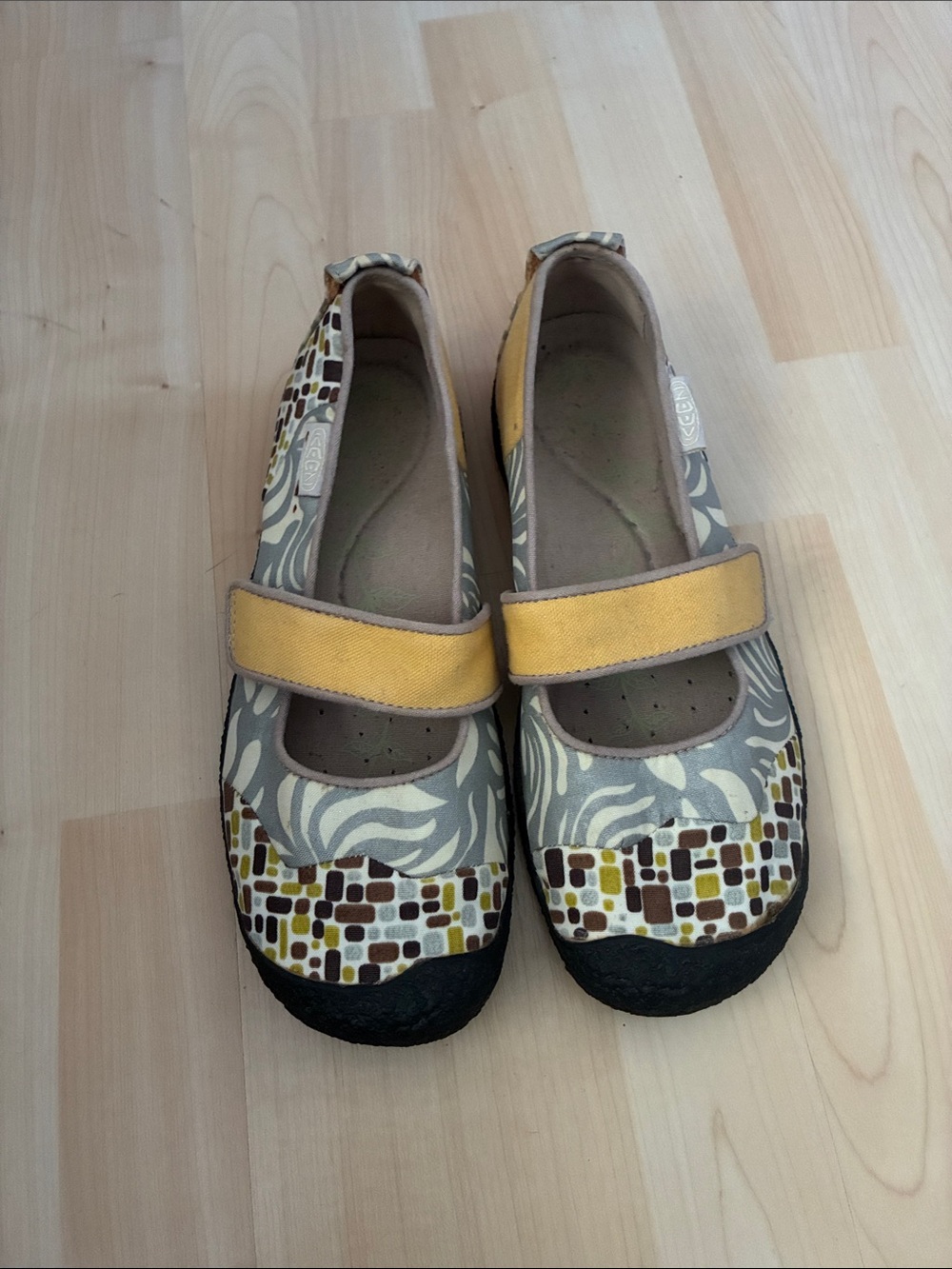 Keen Gray and Yellow Patterned Slip-On Canvas Flats by Keen 9.5